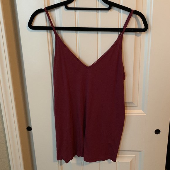 Old Navy Tops - Simple Maroon Cami with split side detail